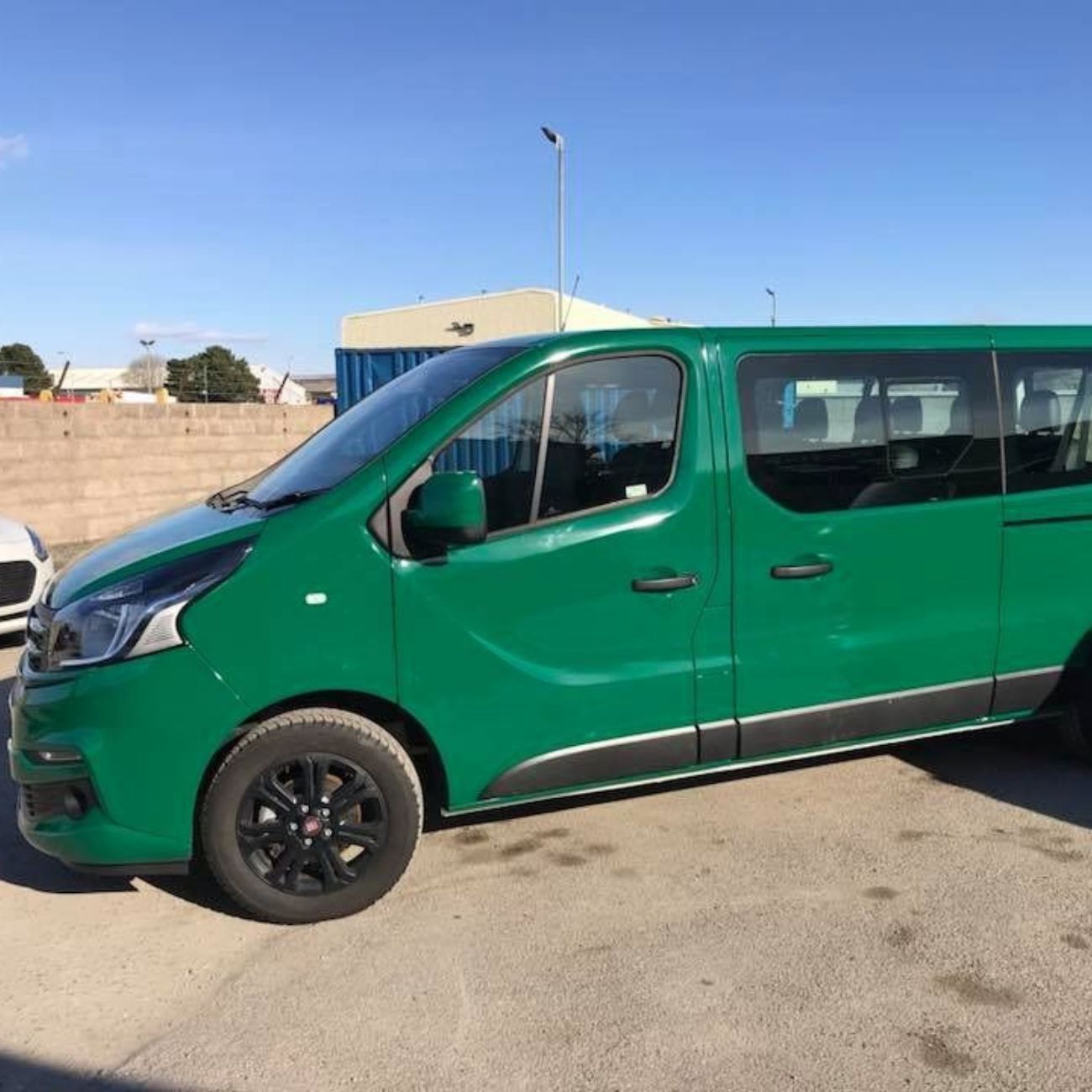 ציפוי ויניל מבריק - ירוק ג'ונגל - Kpmf – תמונה 2