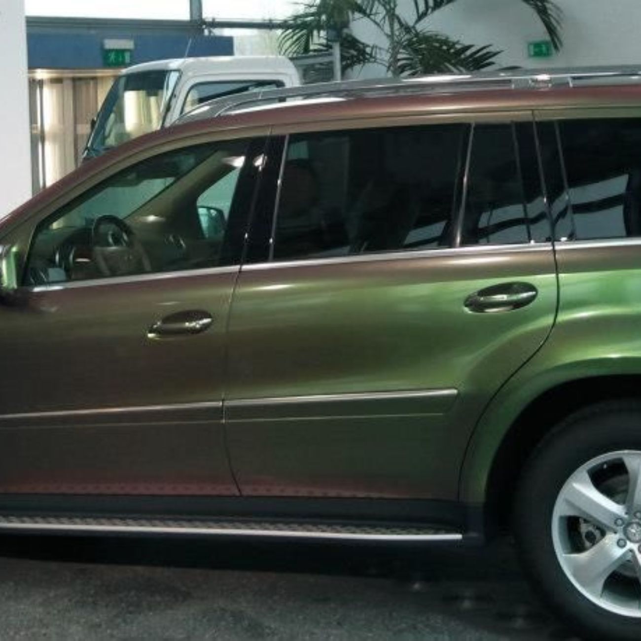 ציפוי ויניל רב גווני - כמיליון סגול-ירוק (מחליף צבע) - Kpmf – תמונה 2